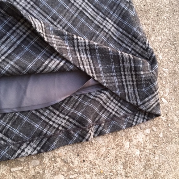 Vintage Wool Blend Plaid Skirt! - Picture 5 of 5